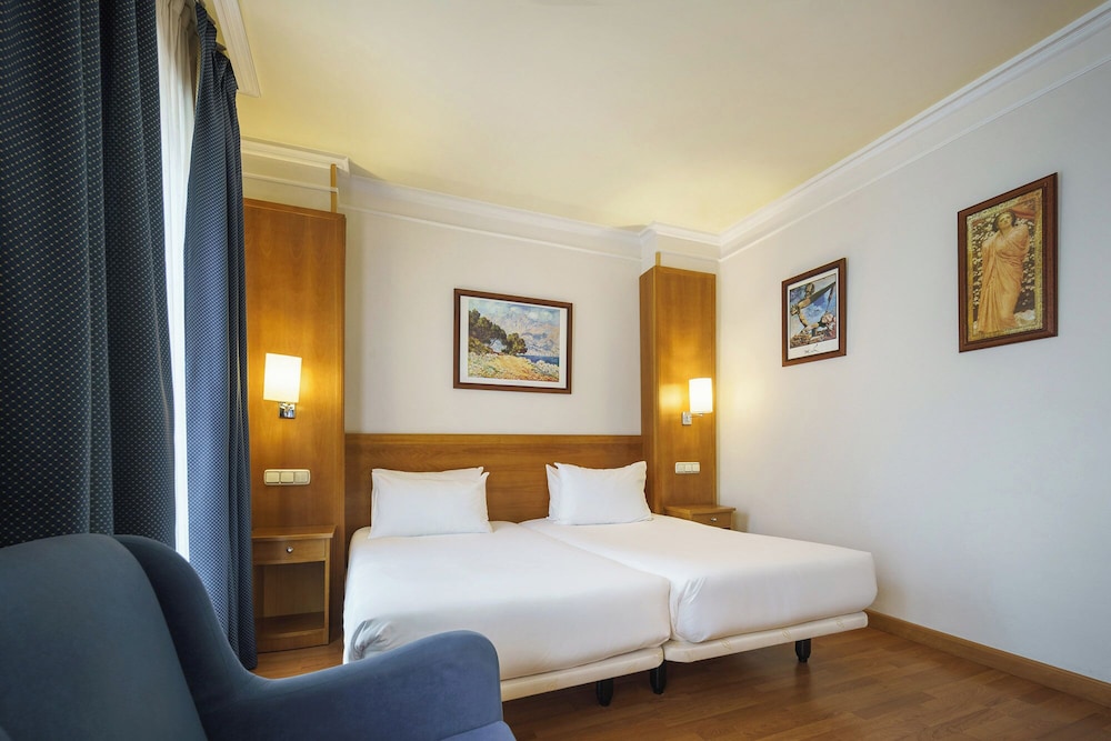 Habitación con 1 cama doble o 2 individuales del hotel Crisol Almería. Foto 13