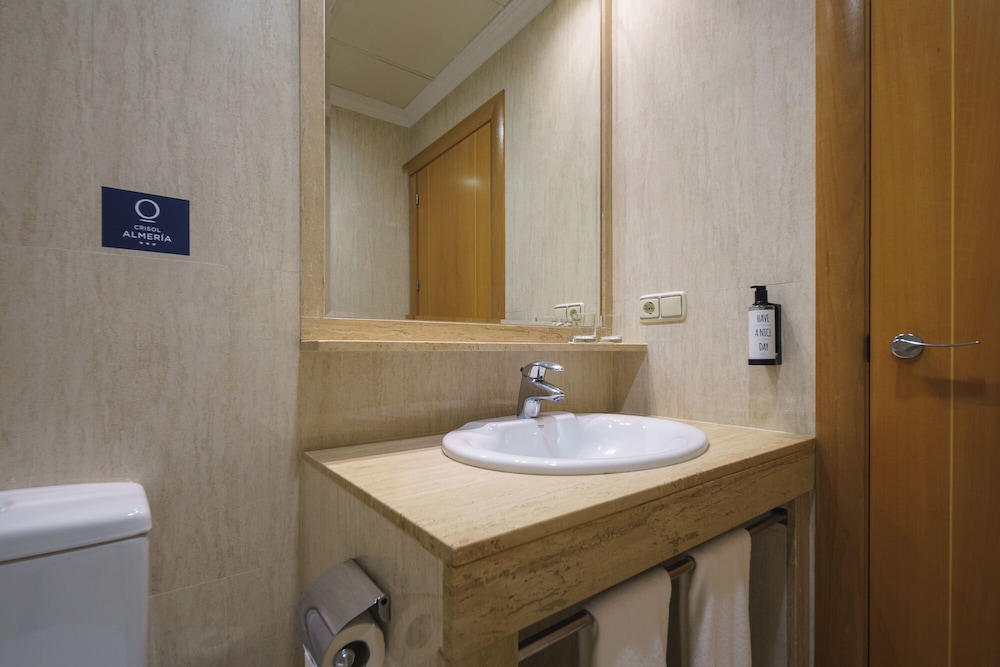 Habitación Individual Básica del hotel Crisol Almería. Foto 4