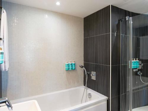 Suite con vistas del hotel Novotel Suites Malaga Centro
