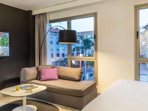 Suite con vistas del hotel Novotel Suites Malaga Centro. Foto 3