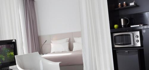Suite con vistas del hotel Novotel Suites Malaga Centro. Foto 13