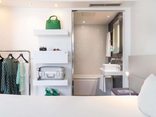 Suite del hotel Novotel Suites Malaga Centro. Foto 5