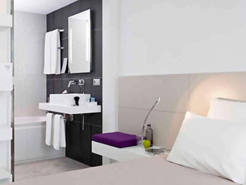 Suite del hotel Novotel Suites Malaga Centro. Foto 6