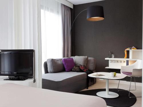 Suite del hotel Novotel Suites Malaga Centro. Foto 8