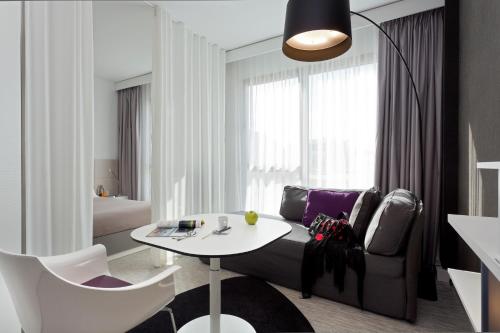 Suite del hotel Novotel Suites Malaga Centro. Foto 10