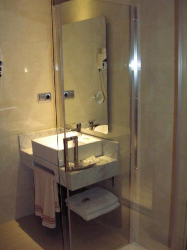 Oferta especial - Habitación Individual del hotel Francisco Ii. Foto 1