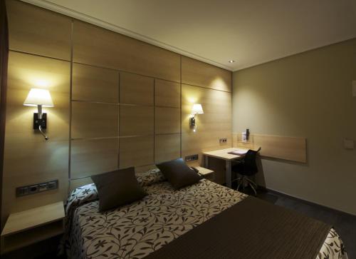 Oferta especial - Habitación Individual del hotel Francisco Ii. Foto 3