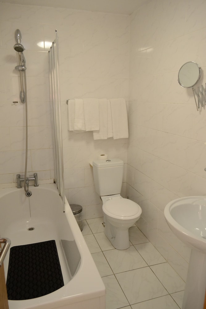 Habitación familiar del hotel Britannia Inn. Foto 21