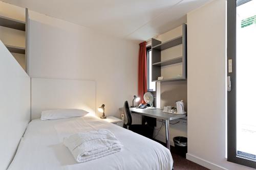 Habitación Doble con baño privado - 2 camas del hotel Prince's Gardens - Campus Accommodation. Foto 3