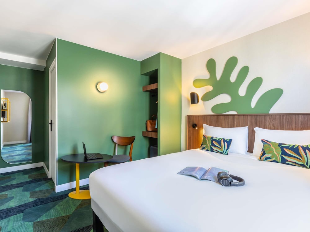 Habitación estándar doble, 1 cama doble del hotel Ibis Styles Paris Crimee la Villette. Foto 1
