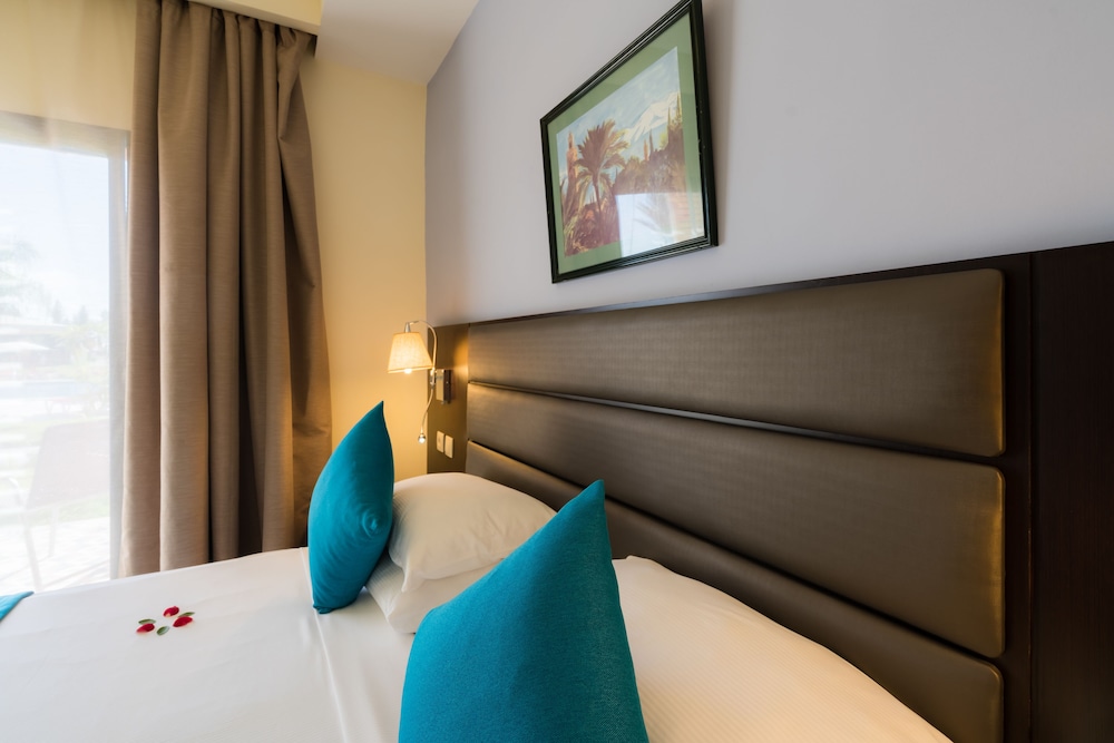 Habitación estándar doble del hotel Pickalbatros Aqua Fun Club All Inclusive. Foto 4
