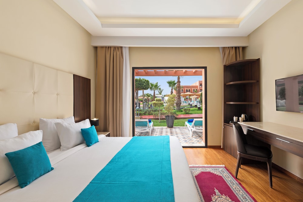 Large Family Pool View del hotel Pickalbatros Aqua Fun Club All Inclusive. Foto 5