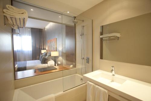 Habitación Doble con aparcamiento - 1 o 2 camas del hotel Carrís Marineda. Foto 4