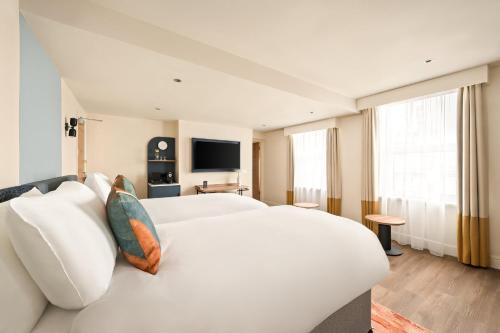 Habitación Doble Premium - 2 camas del hotel Mercure London Bloomsbury. Foto 4