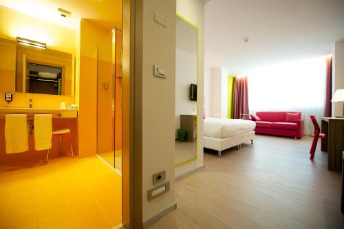 Habitación Doble Estándar del hotel Mercure Venezia Marghera. Foto 9
