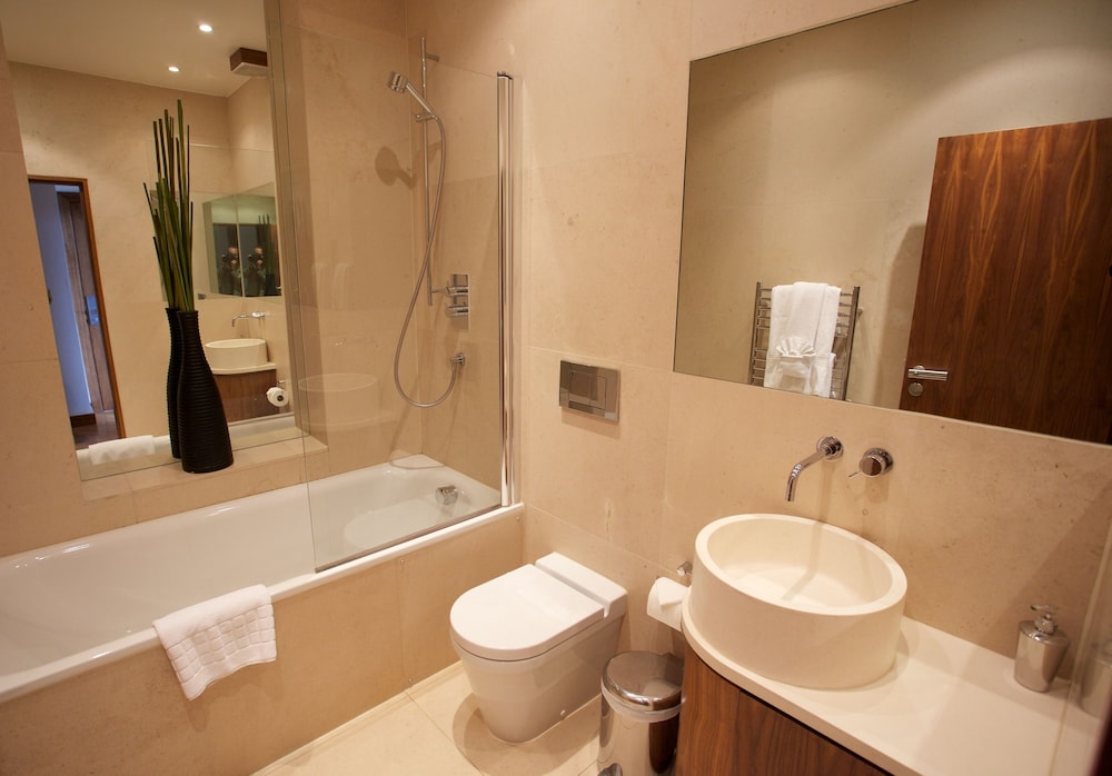 Suite presidencial, balcón del hotel Presidential Kensington. Foto 17