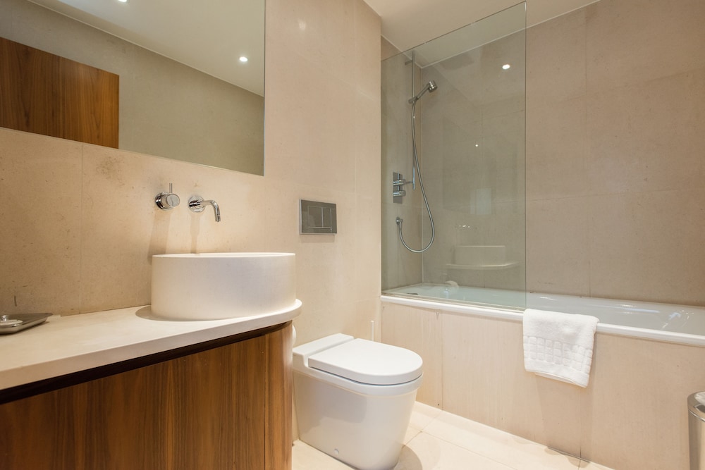 Suite Deluxe del hotel Presidential Kensington. Foto 13