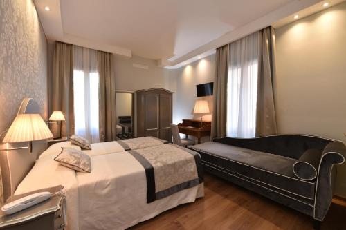 Habitación Triple del hotel Villa Rosa. Foto 3