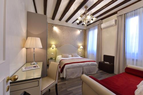 Habitación Triple del hotel Villa Rosa. Foto 4
