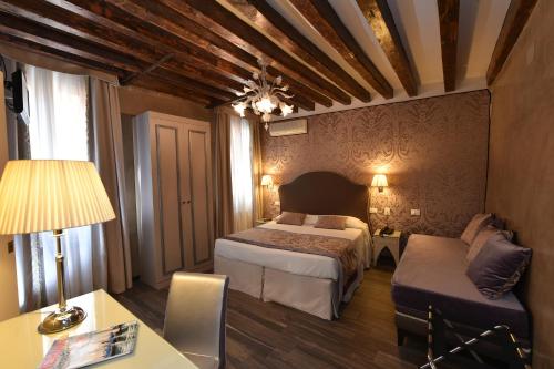 Habitación Triple del hotel Villa Rosa. Foto 6