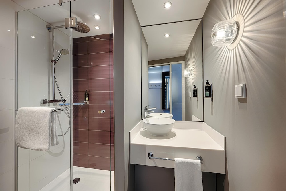 Habitación estándar doble del hotel Premier Inn Berlin City Centre. Foto 4