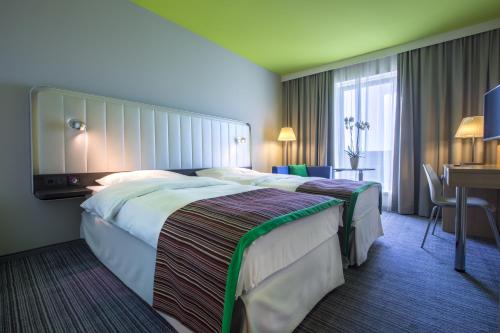 Habitación Estándar del hotel Park Inn By Radisson Frankfurt Airport. Foto 5
