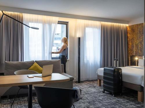 Suite Junior Business con cama extragrande del hotel Novotel Suites Wien City Donau. Foto 5