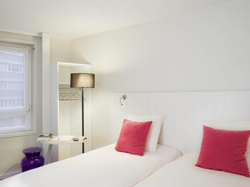 Habitación estándar con dos 2 camas (pueden separarse para estancias superiores a 24 horas) del hotel Ibis Styles Lille Centre Gare Beffroi