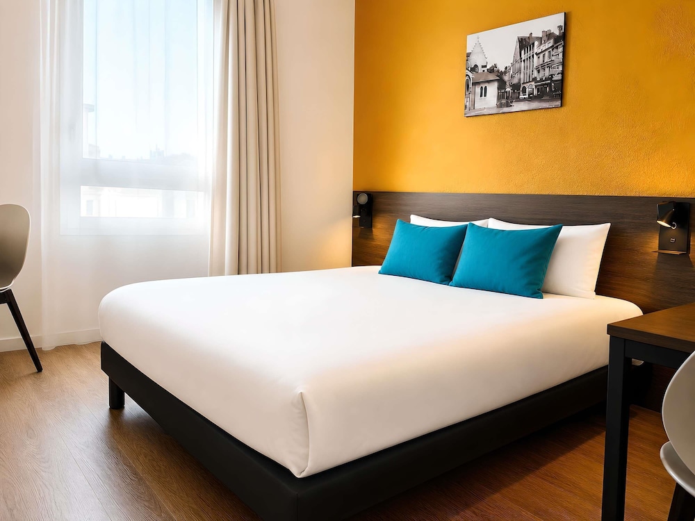 Estudio - Cama doble del hotel Adagio Access Poitiers. Foto 2