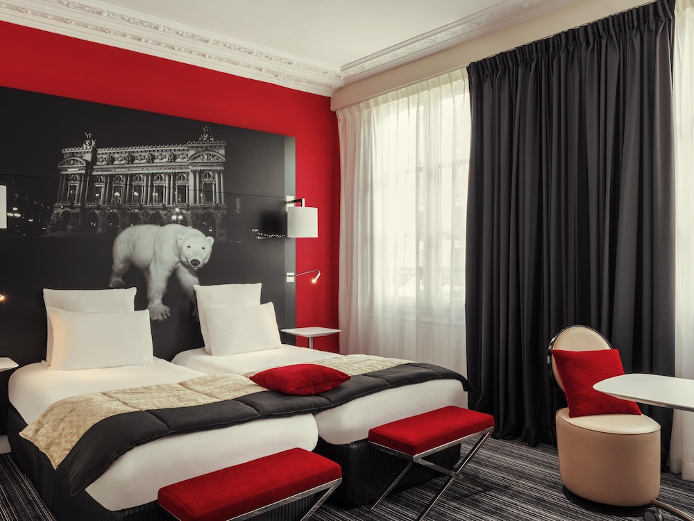 Habitación superior con 2 camas individuales, 2 camas individuales del hotel Mercure Paris Opera Louvre. Foto 2