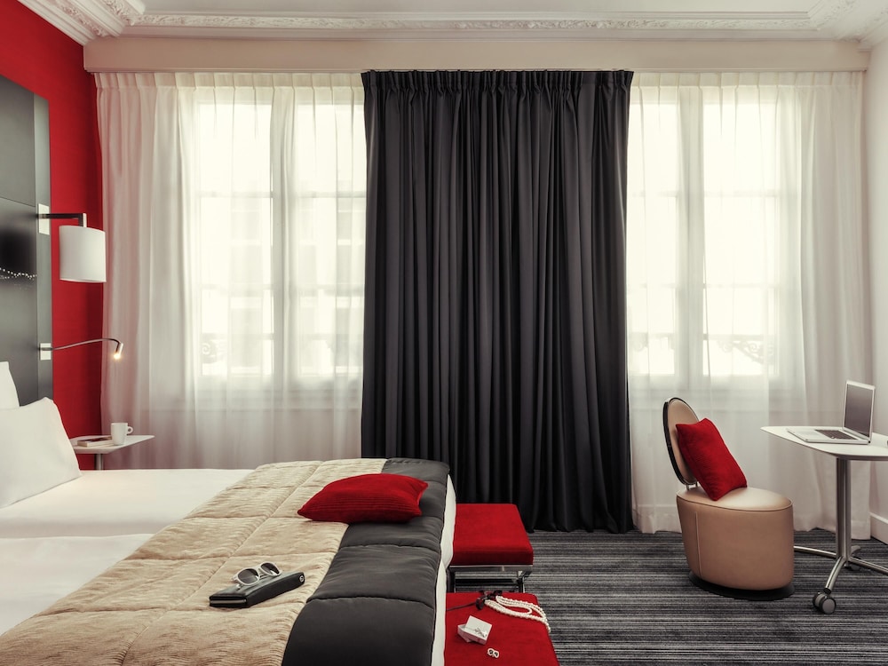 Habitación superior con 2 camas individuales, 2 camas individuales del hotel Mercure Paris Opera Louvre. Foto 3
