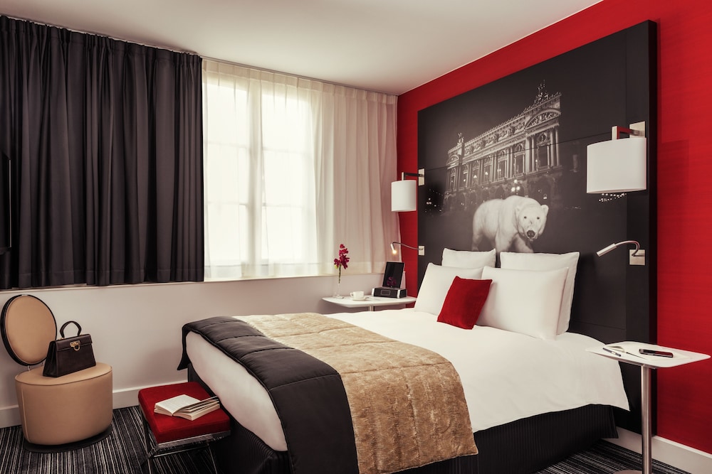 Privilege, Habitación, 1 cama doble del hotel Mercure Paris Opera Louvre. Foto 1