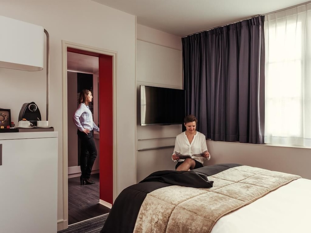Privilege, Habitación, 1 cama doble del hotel Mercure Paris Opera Louvre. Foto 3