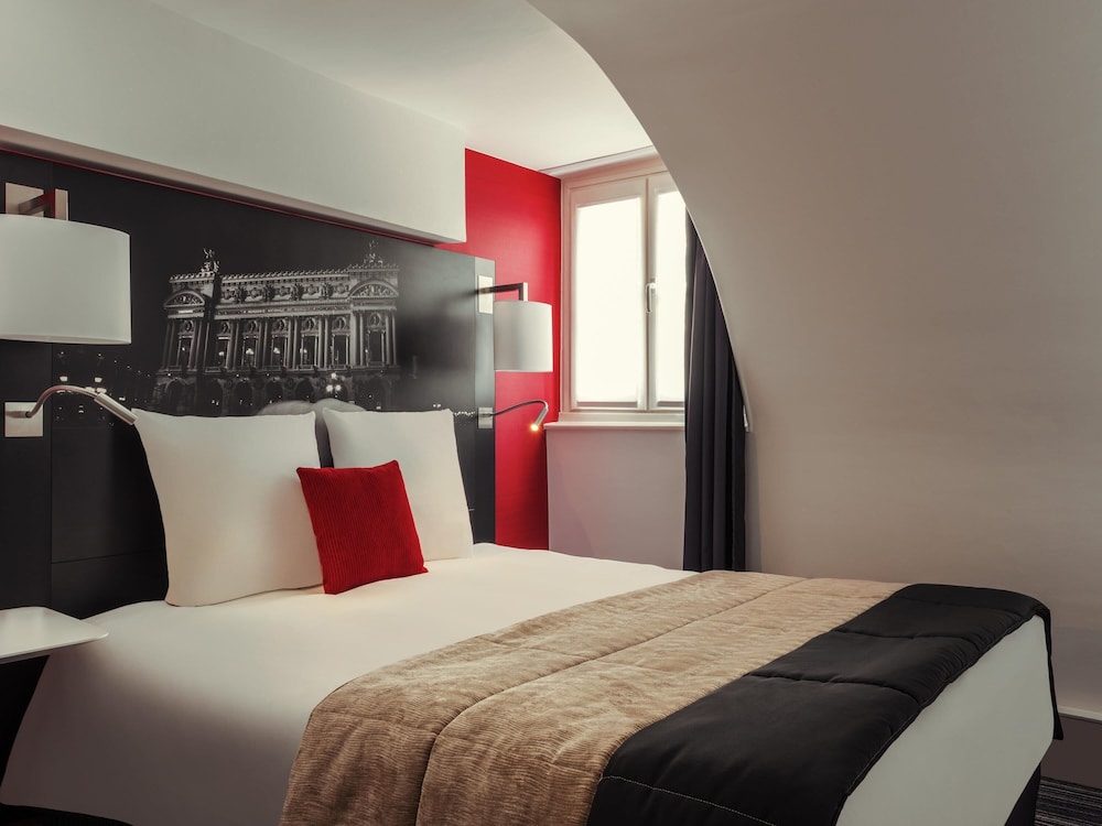 Habitación clásica, 1 cama doble del hotel Mercure Paris Opera Louvre. Foto 1