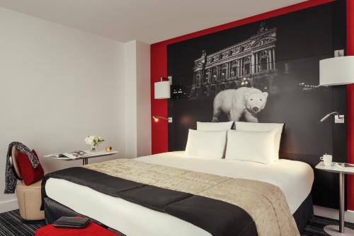 Habitación Doble Superior del hotel Mercure Paris Opera Louvre. Foto 4