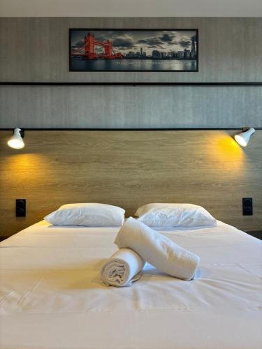 Habitación Doble Confort del hotel IBIS CANNES MOUANS SARTOUX. Foto 4