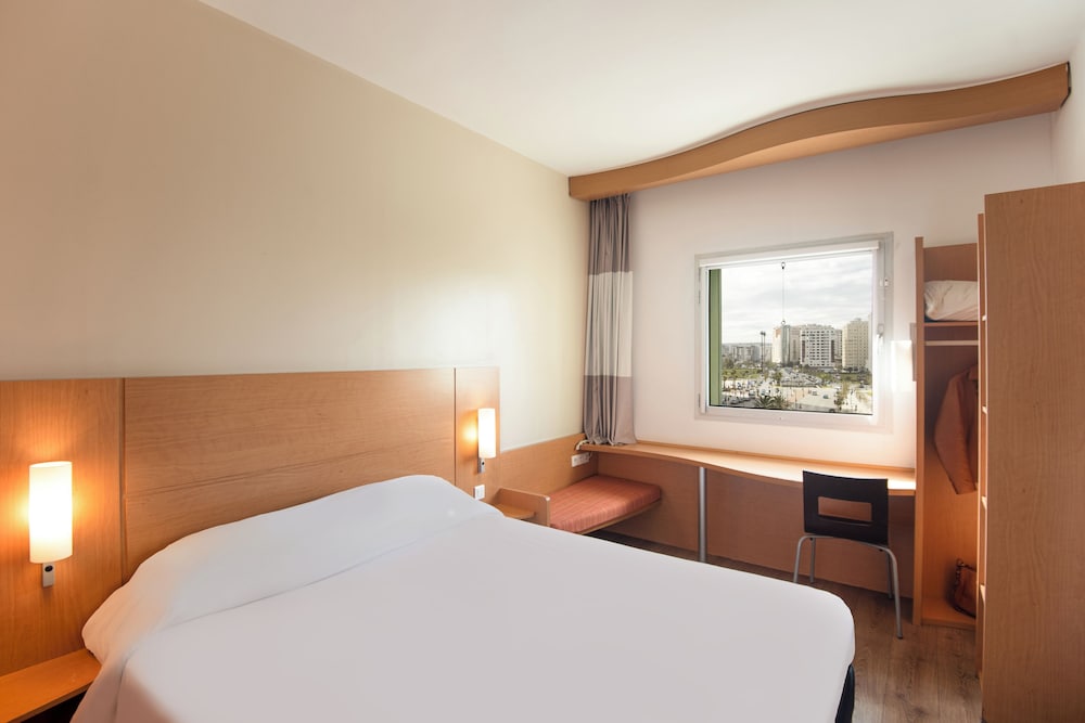 Habitación estándar doble, 1 cama doble del hotel Ibis Tanger City Center. Foto 4