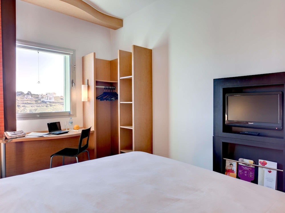 Habitación estándar doble, 1 cama doble del hotel Ibis Tanger City Center. Foto 16