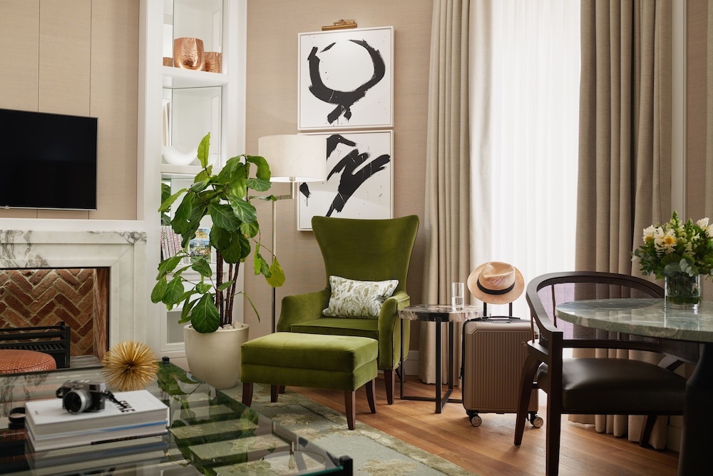 Suite, 1 cama de matrimonio grande (Garden) del hotel Corinthia London. Foto 4