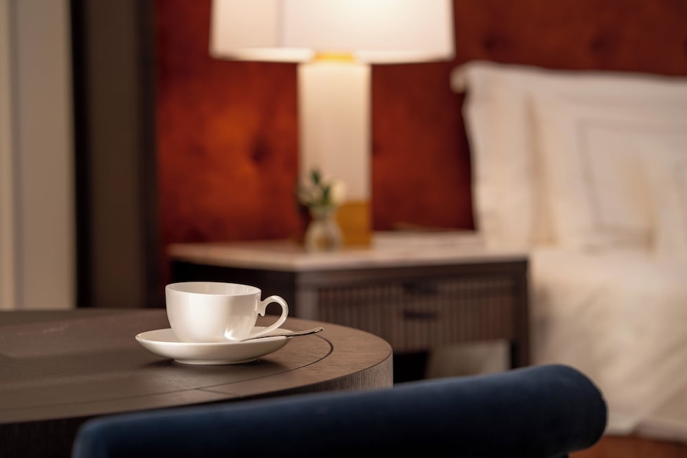 Suite Deluxe, 1 cama de matrimonio grande del hotel Corinthia London. Foto 1