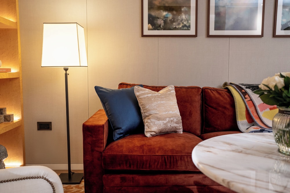 Suite Deluxe, 1 cama de matrimonio grande del hotel Corinthia London. Foto 2