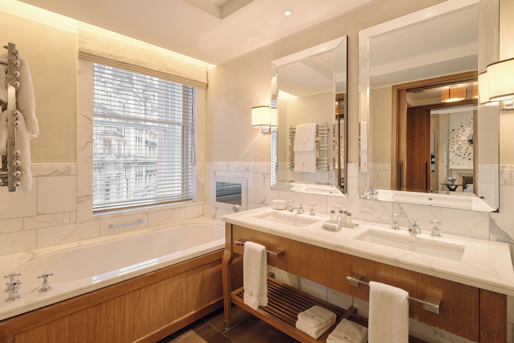 Suite junior del hotel Corinthia London. Foto 3