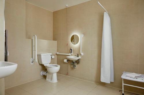 Habitación Doble adaptada para personas con discapacidad del hotel Seraphine Hammersmith. Foto 1