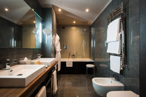 Suite Junior del hotel Uptown Palace. Foto 2