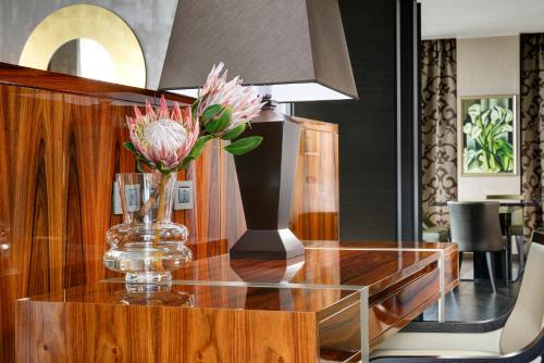 Suite Presidencial con vistas a la catedral del hotel Uptown Palace. Foto 3