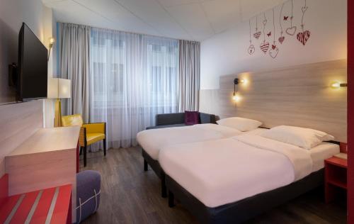 Habitación Doble con sofá cama - 2 camas del hotel St Christopher's Hotel Berlin - Alexanderplatz. Foto 6