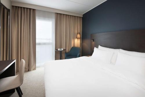 Habitación Superior del hotel Park Inn By Radisson Oslo Airport West. Foto 3