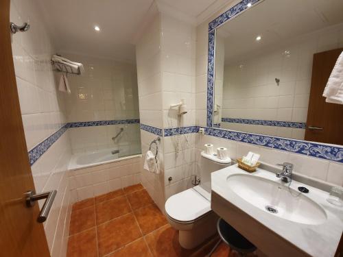 Habitación Doble - Ático del hotel Abadía Camino Santiago. Foto 4