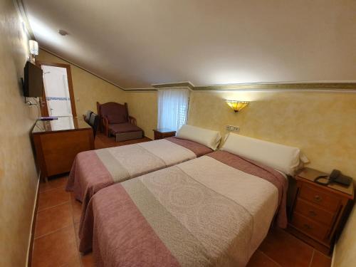 Habitación Doble - Ático del hotel Abadía Camino Santiago. Foto 5
