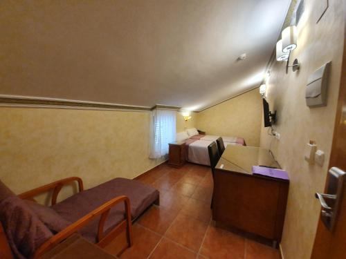 Habitación Doble - Ático del hotel Abadía Camino Santiago. Foto 6